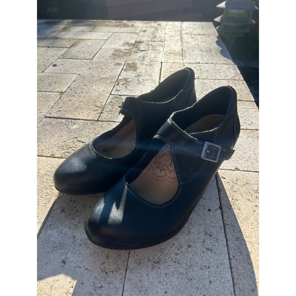 Taos Black Leather Mary Jane Pumps Buckle Strap Comfort Heels Women Size 37